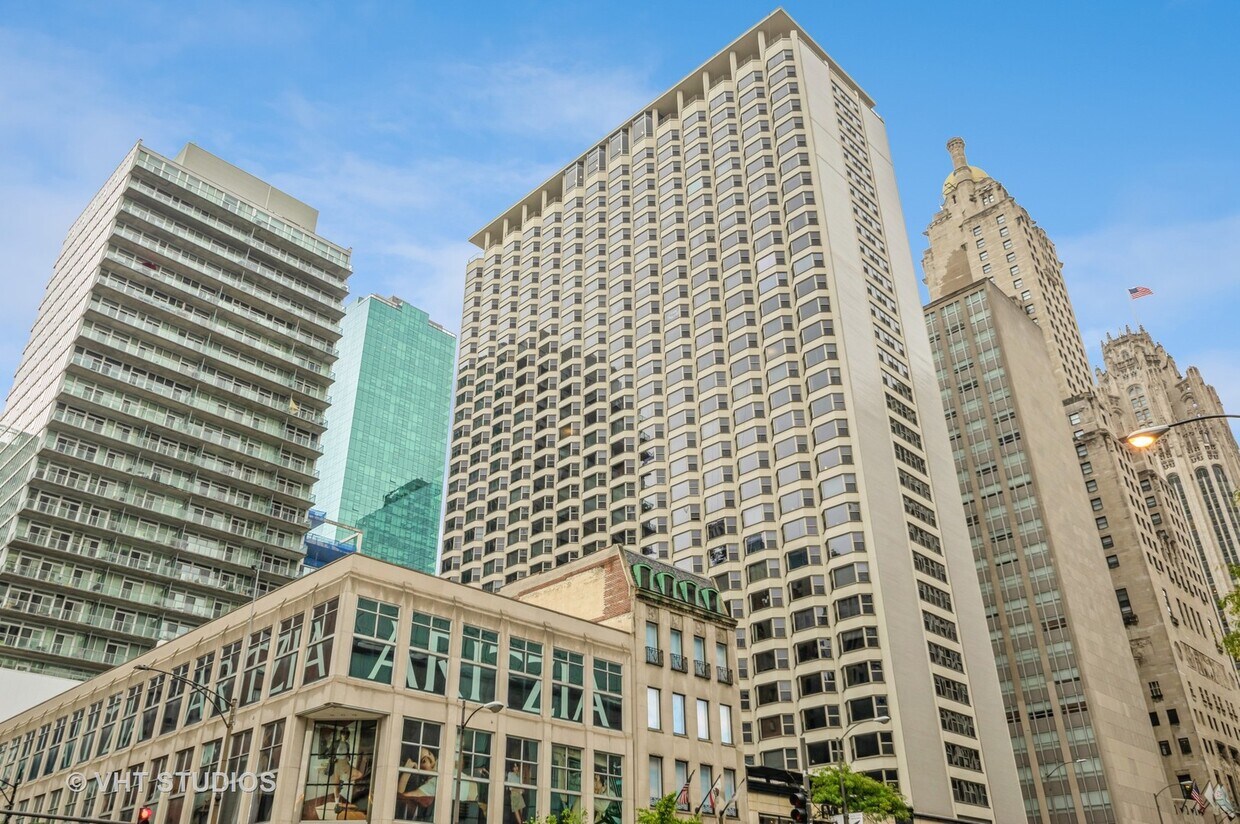 Primary Photo - 535 N Michigan Ave