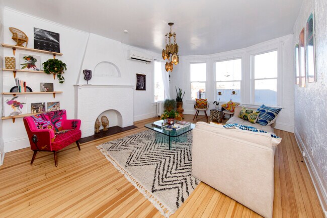 Sala de estar - 2220 E Colfax Ave