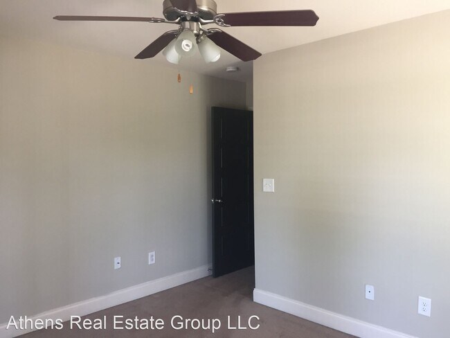 Foto del edificio - 5 br, 5 bath House - 121 North Avenue