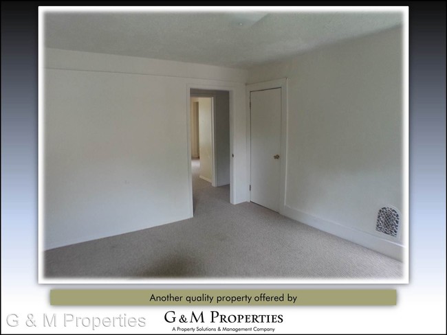 Building Photo - 2 br, 1 bath Apartment - 18 Kenwood Ave.