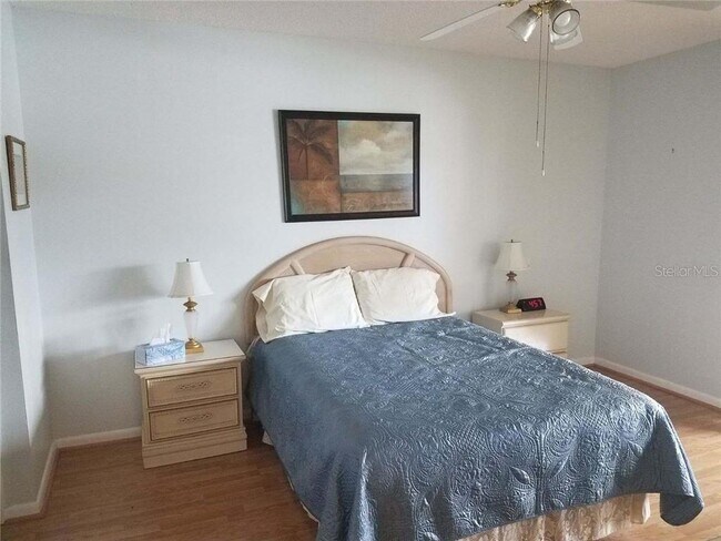 Foto del edificio - 4743 Jasper Dr