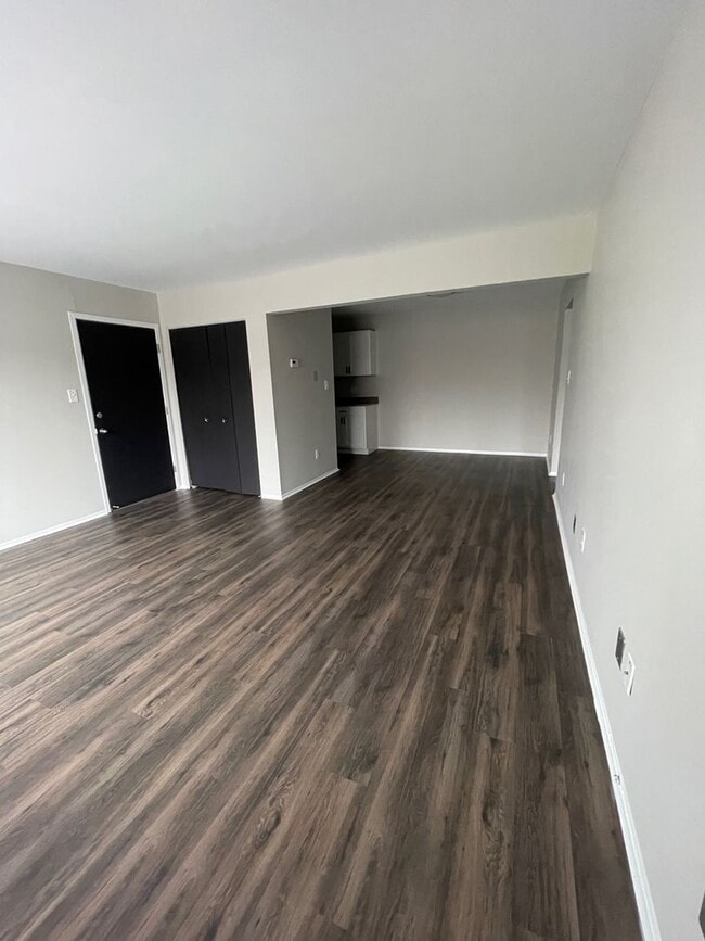 Interior Photo - 333 Marshall Apartments