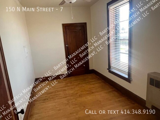Building Photo - 150 N Main St