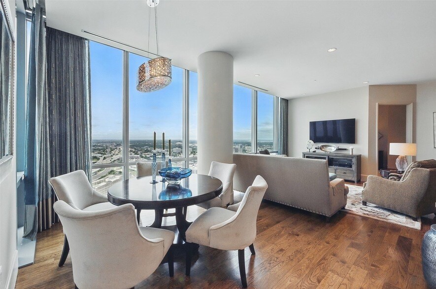 Foto principal - 1301 Throckmorton St