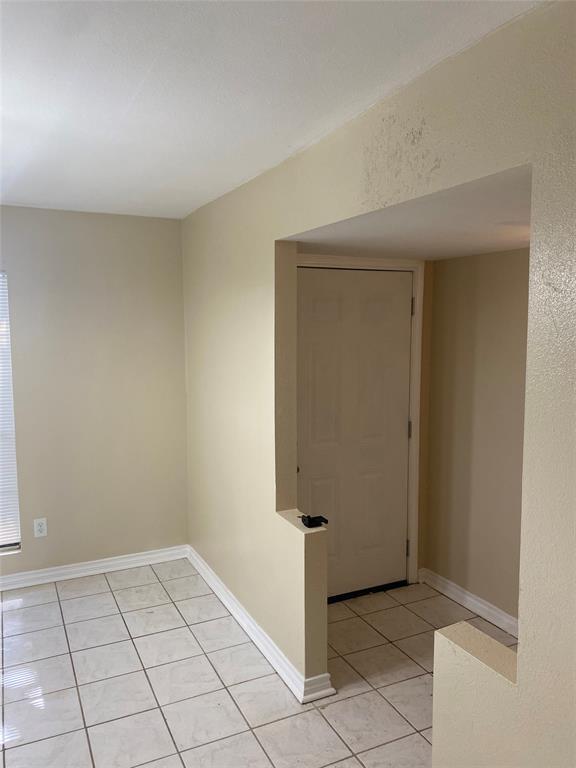 Primary Photo - 14623 Lorne Dr