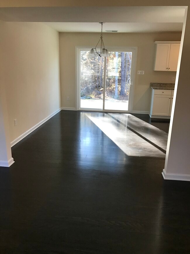 Building Photo - 6206 Regal Crest Dr