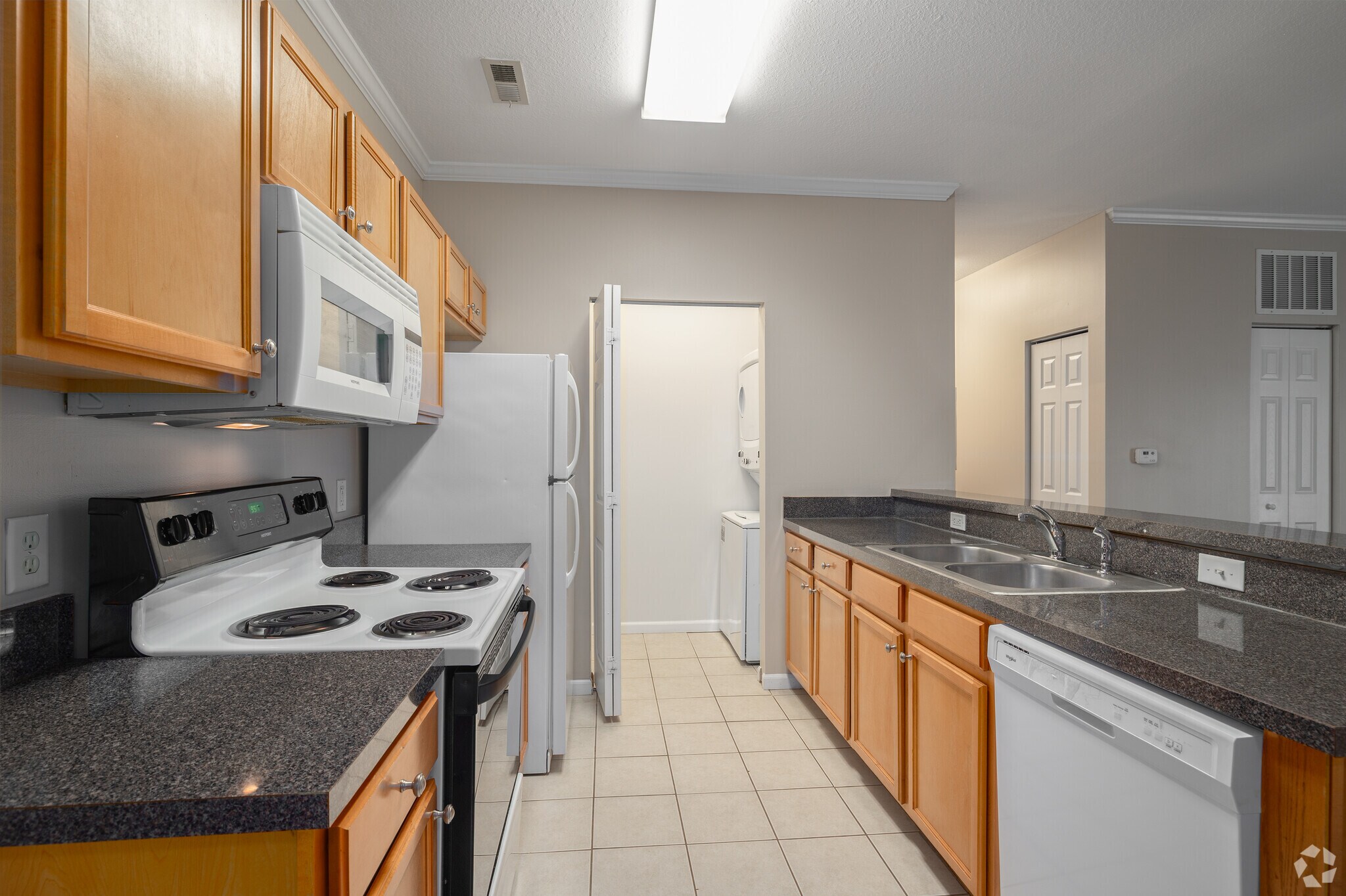 Summit Rise Apartments – photo 3