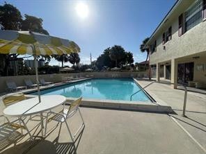 Foto principal - 3712 N University Dr