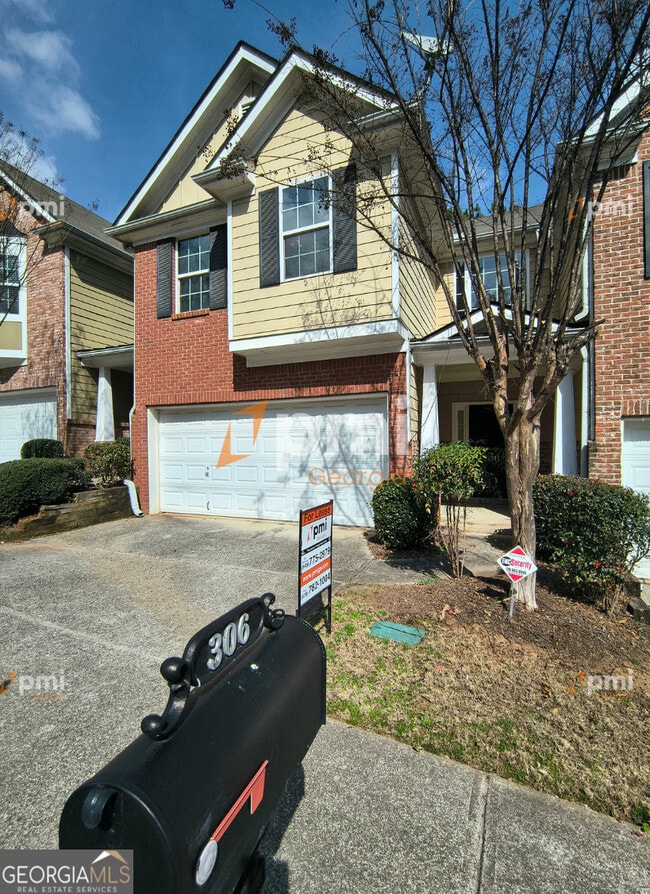 Building Photo - 306 Creek Manor Way