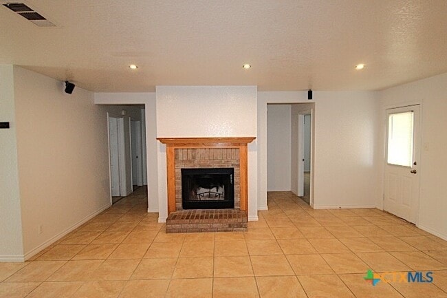 Building Photo - 3809 Joshua Taylor Dr
