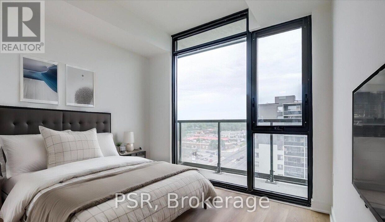 Building Photo - 86 Dundas St E