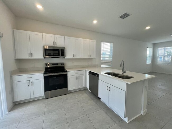 Foto del edificio - 3099 Skyline Lp