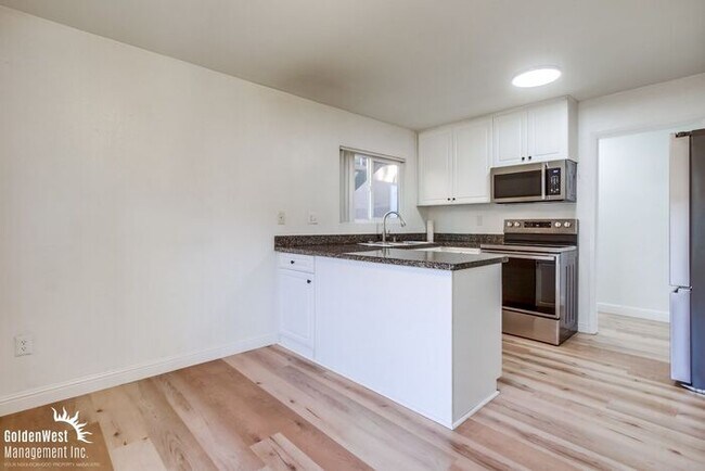 Foto del edificio - Stylish 2Bdm 1Ba Condo in the Waterbridge ...