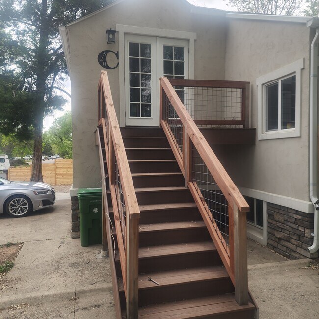 Foto del edificio - 520 S Bryan Ave