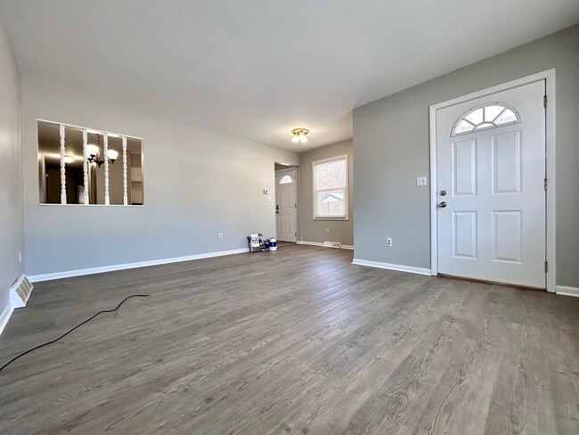 Building Photo - 3057/3059 Goodman Ave SW