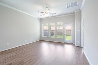 Building Photo - 1435 Cecilia Vines Dr