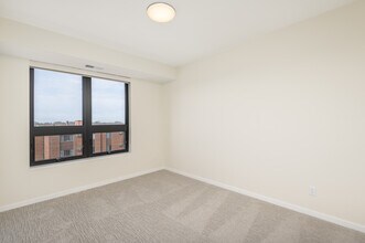 Building Photo - The Uptown Apartments