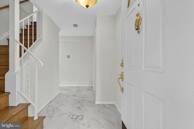 Foto del edificio - 13719 McGill Dr