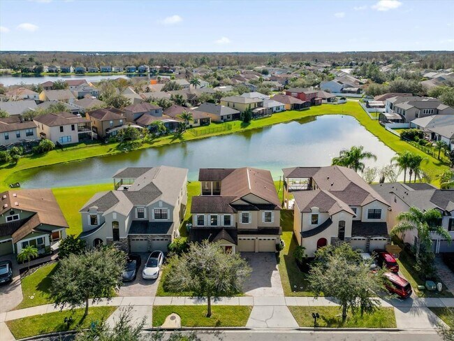 Building Photo - 9657 Moss Rose Way