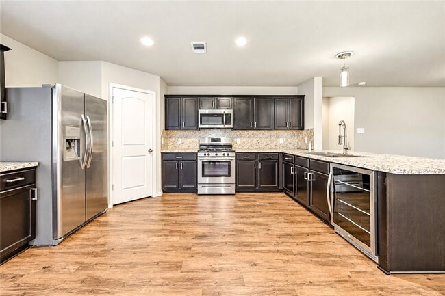 Building Photo - 1058 Rancho Grande Dr