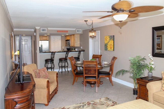 Building Photo - 2046 Beach Blvd