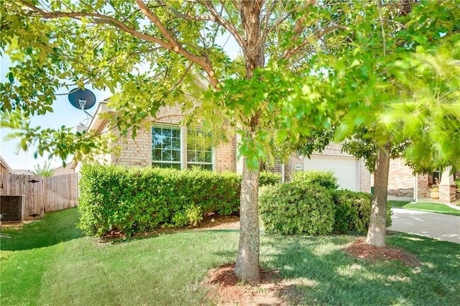 Photo - 5601 Millers Creek Drive House