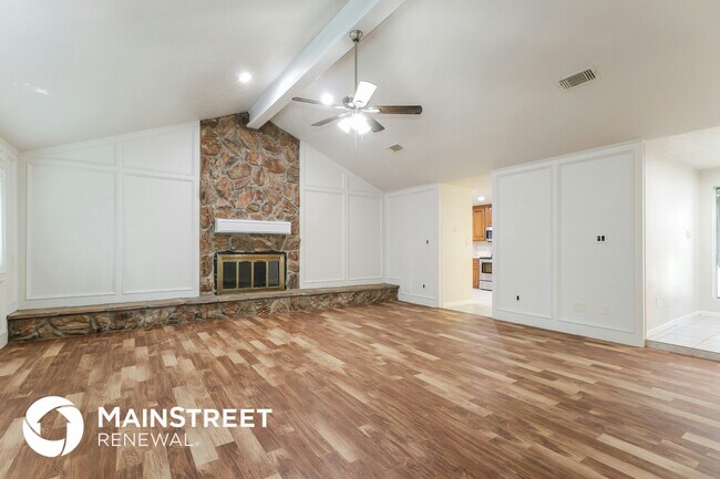 Foto del edificio - 2127 Round Wind Trail