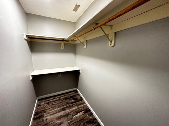 Foto del edificio - 1340 Brook St