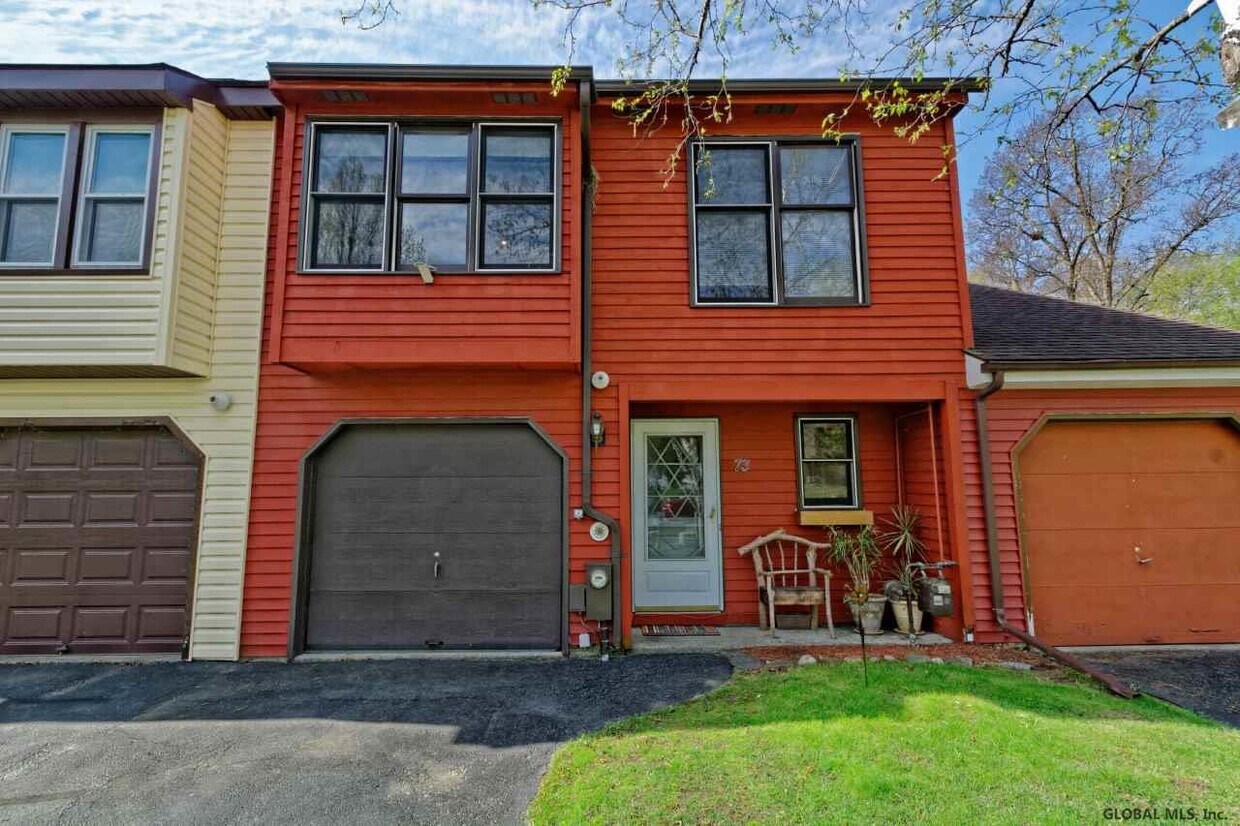 Primary Photo - 73 Westchester Dr