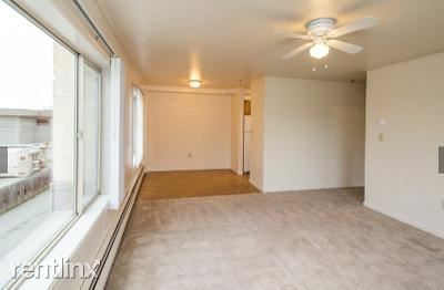 Building Photo - 915 W 27th Ave