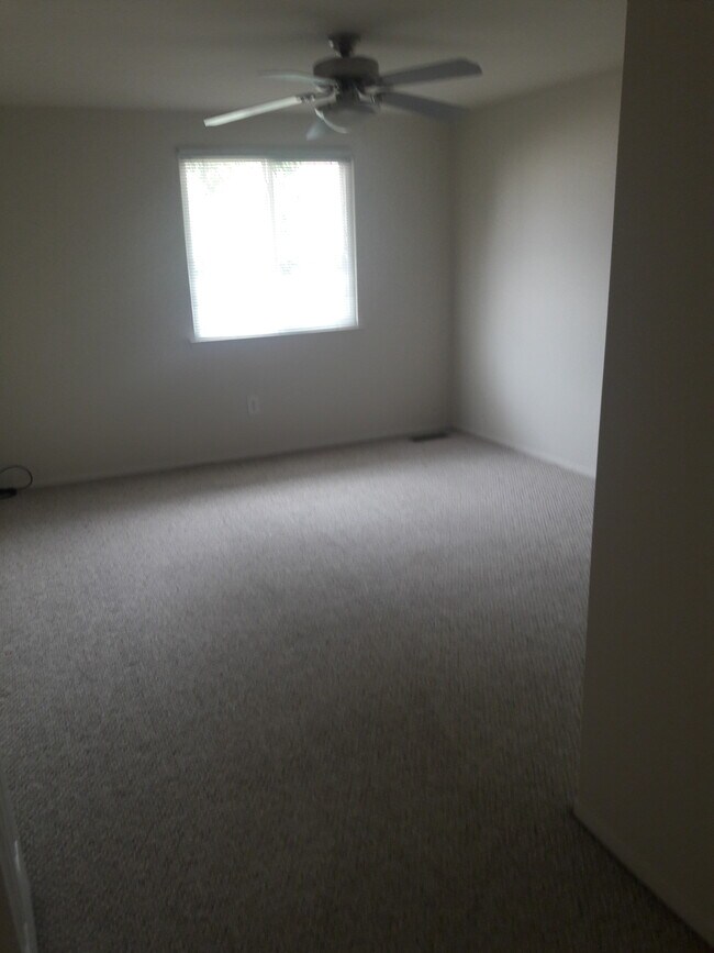 Dormitorio principal - 2300 Orchard Crest St