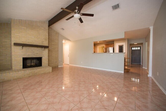 Foto del edificio - 16031 Windom Dr