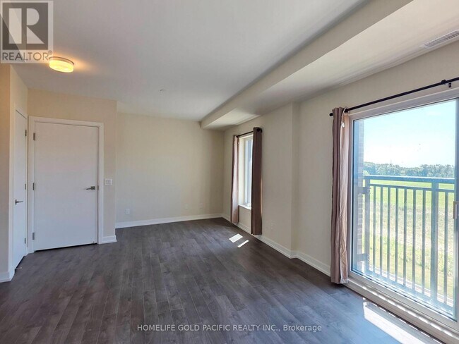 Building Photo - 2 Red Squirrel Ln.