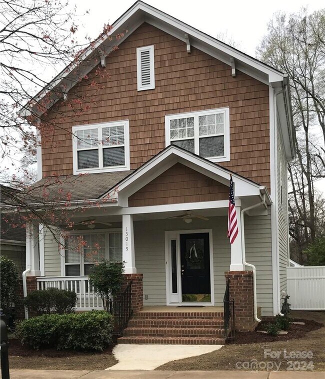 Foto del edificio - 13019 W Douglas Park Dr