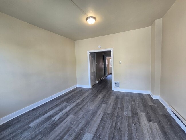 Building Photo - 406 Pawnee St
