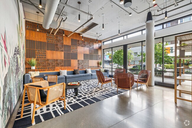 Lobby - Midtown Square