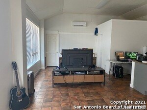 Building Photo - 100 Dinn Dr