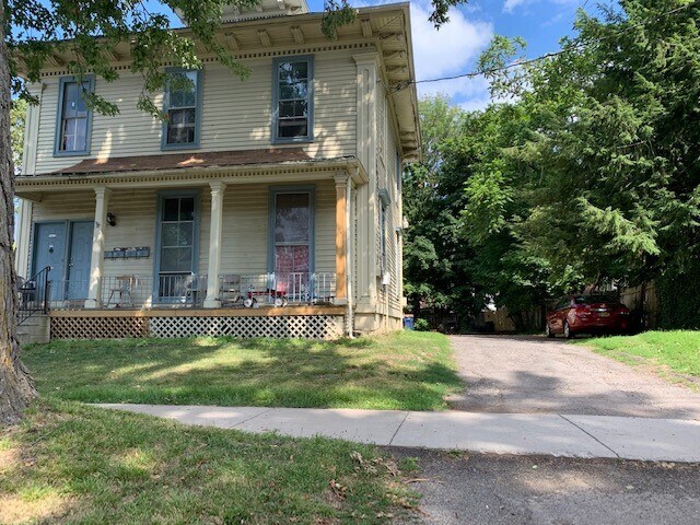 Building Photo - 178 Pine St