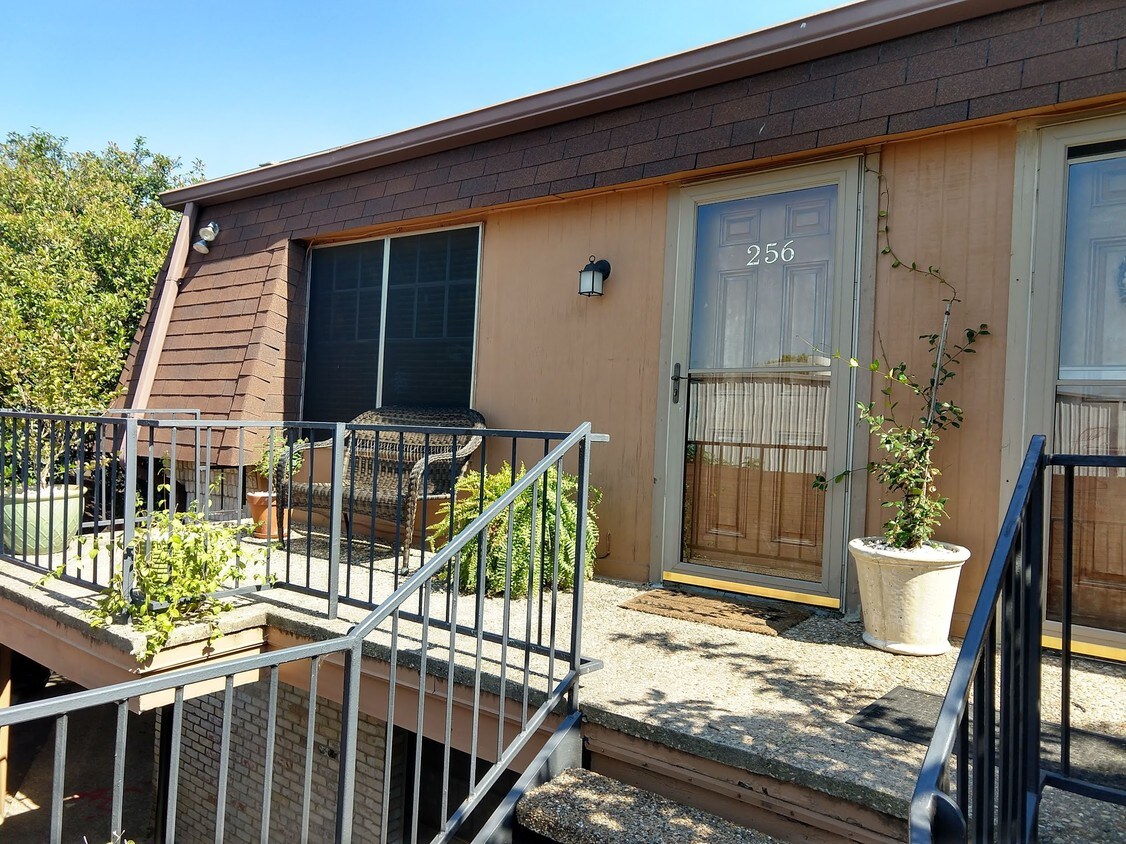 7801 Shoal Creek Blvd, Austin, TX 78757 Condo for Rent in Austin, TX