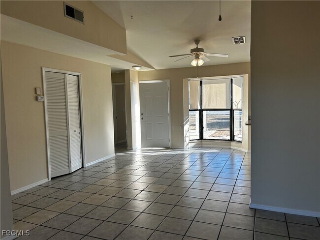 Foto del edificio - 229 Hancock Bridge Pkwy