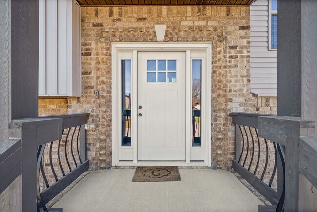 Foto del edificio - Spacious 4 bedroom 3 full bath home for rent!