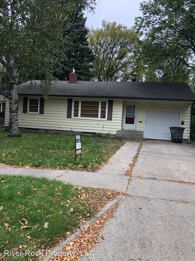 Primary Photo - 417 16th St S