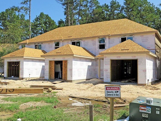 Building Photo - 116 Artesian Way