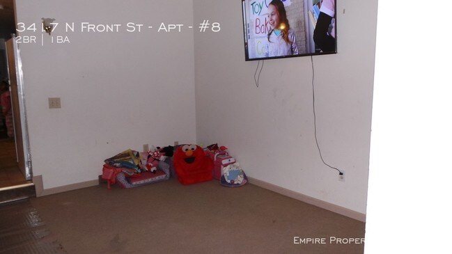 Building Photo - 2 Bedroom 1 Bath in Whitehall !