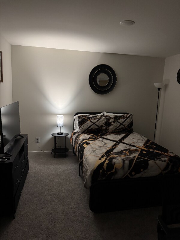 Building Photo - 533 Gantt St