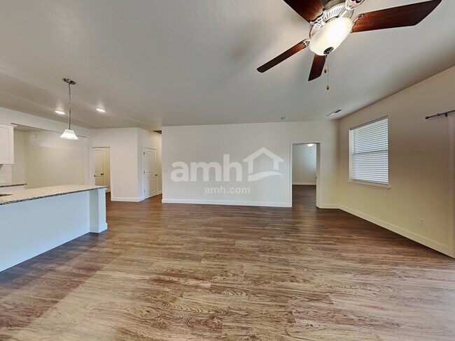 Building Photo - 164 E Sicily Dr