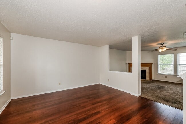 Building Photo - 10226 Homestead Dr