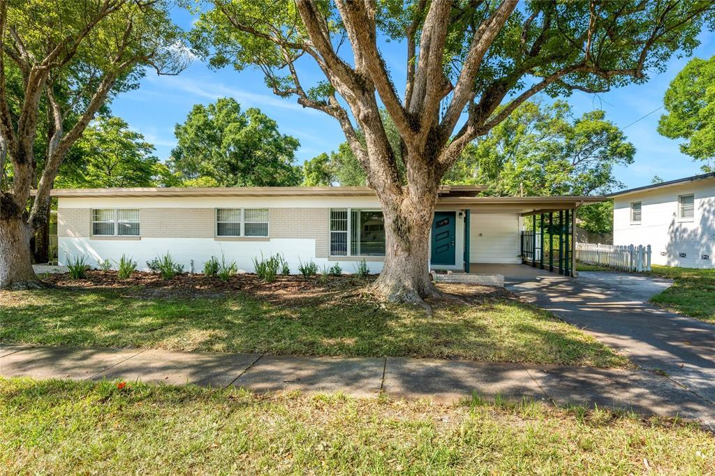 Foto principal - 1858 Maywood Rd