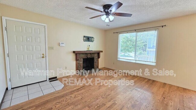 Foto del edificio - 2732 Hearthwood Ln