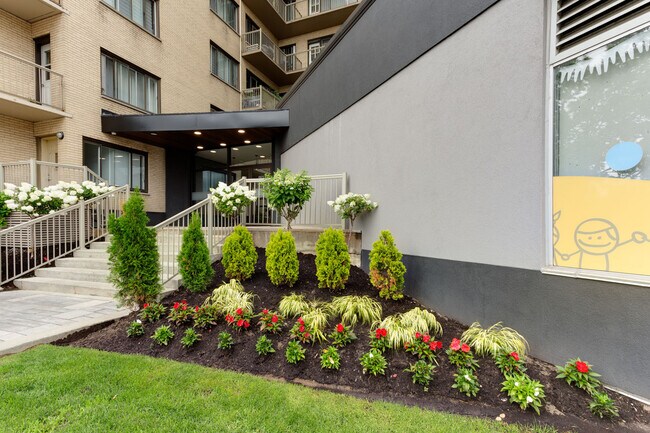 5-7 Park P'ace, Westmount, QC H3Z 2K4 Apartments - 5-7 Park